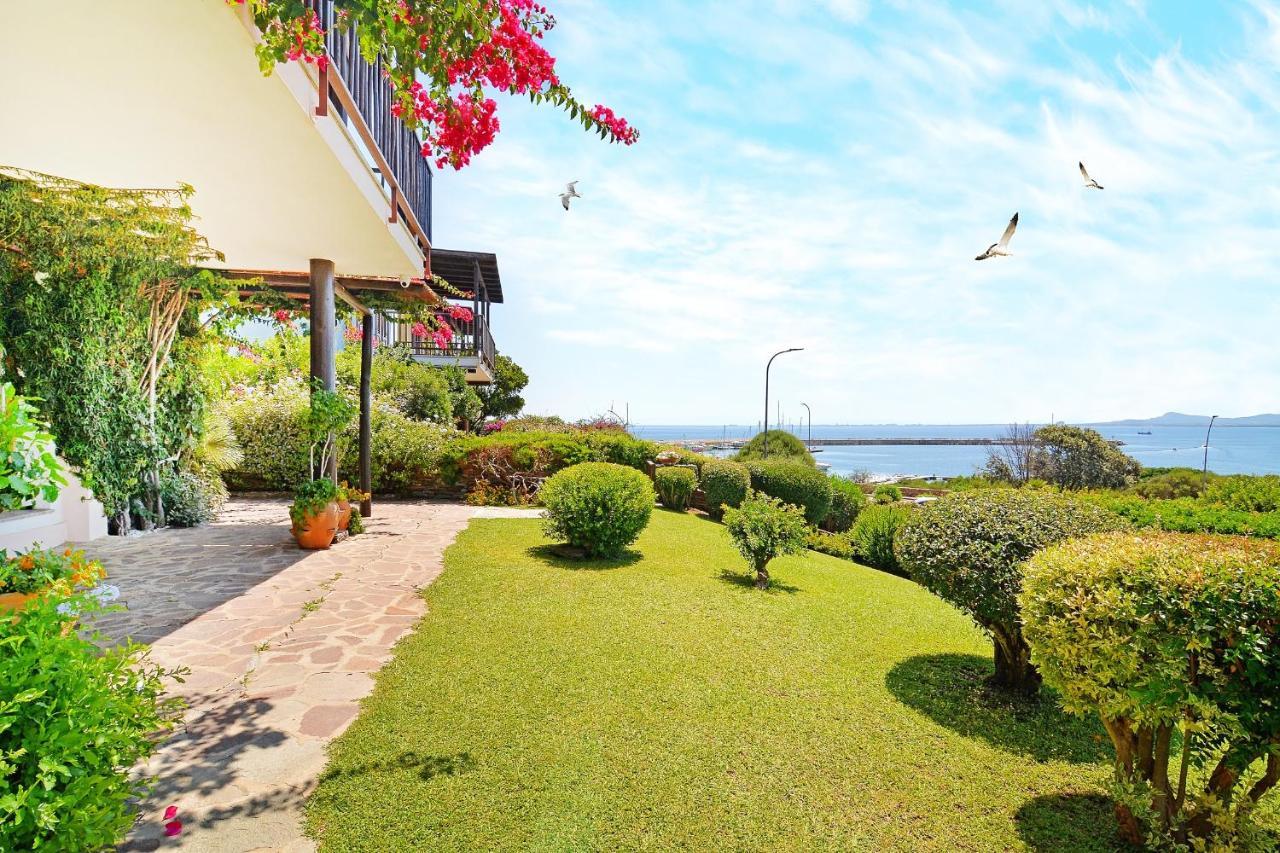 Karamare Hotel Stintino Buitenkant foto